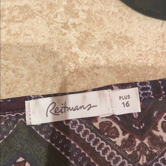 Reitmans Women’s Shear Top - Picture 3 of 5